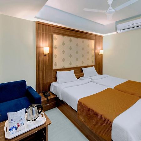 Hotel Shital Inn Ahmedabad Bagian luar foto