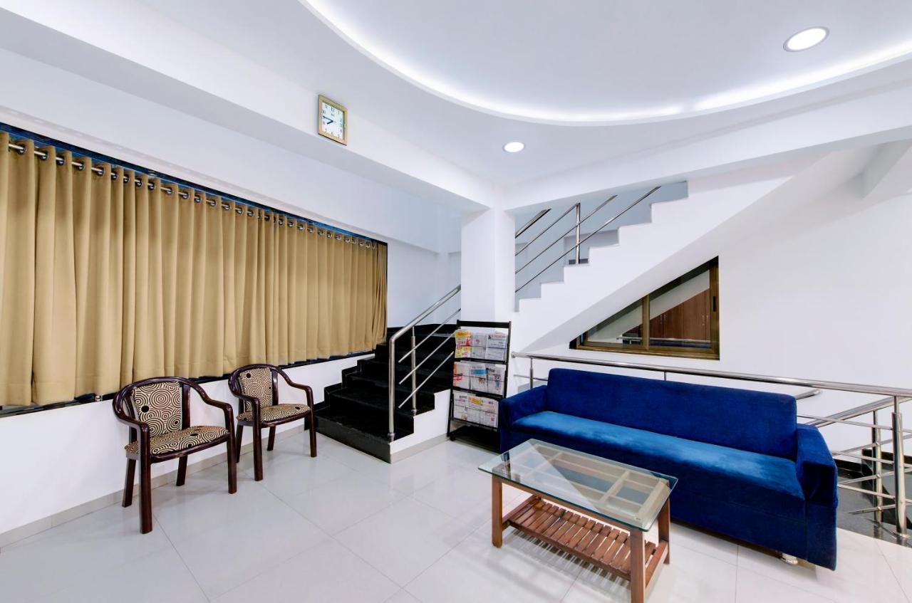 Hotel Shital Inn Ahmedabad Bagian luar foto