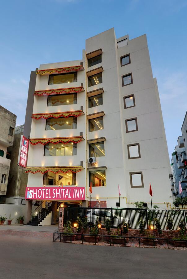 Hotel Shital Inn Ahmedabad Bagian luar foto