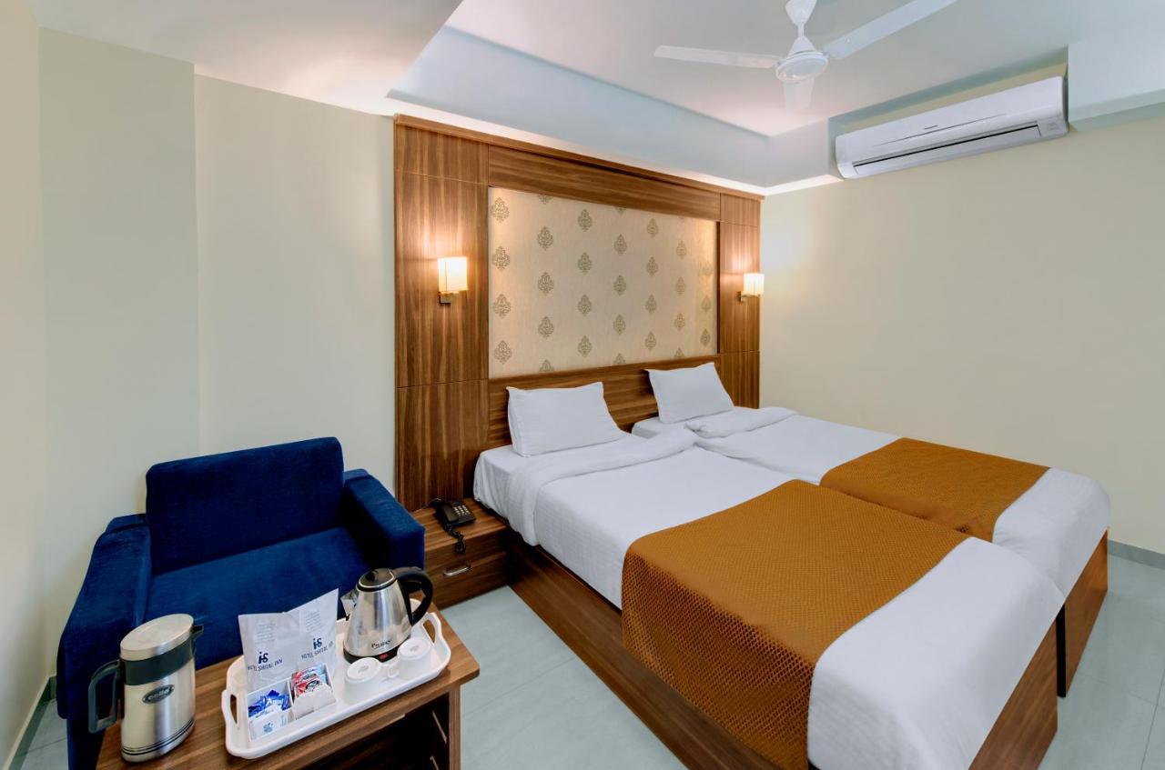 Hotel Shital Inn Ahmedabad Bagian luar foto